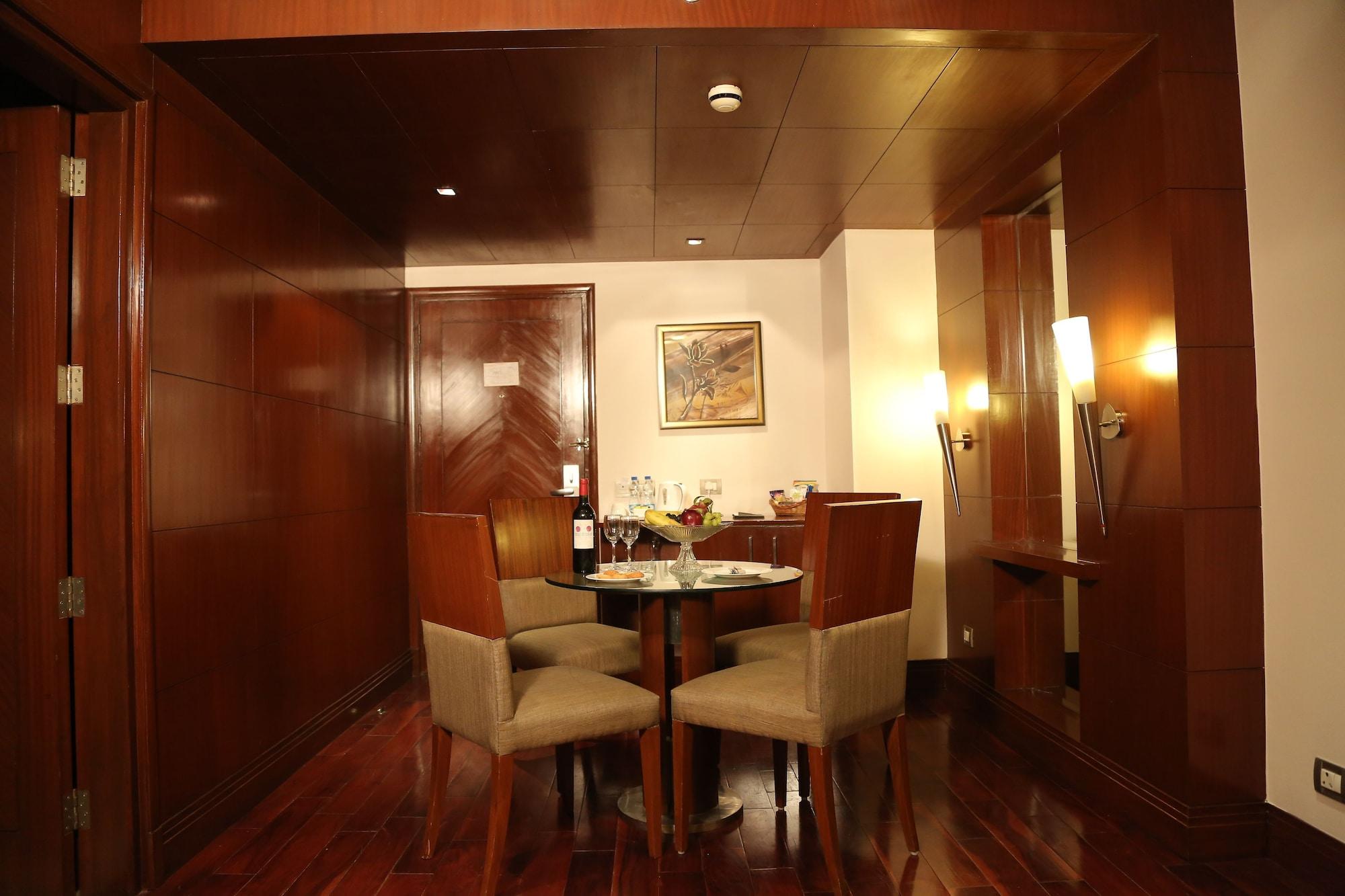 The Acura, Bmk Hotel Gurgaon Exterior photo